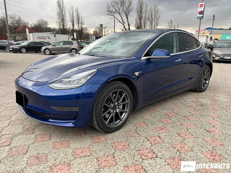 Tesla Model 3 2020