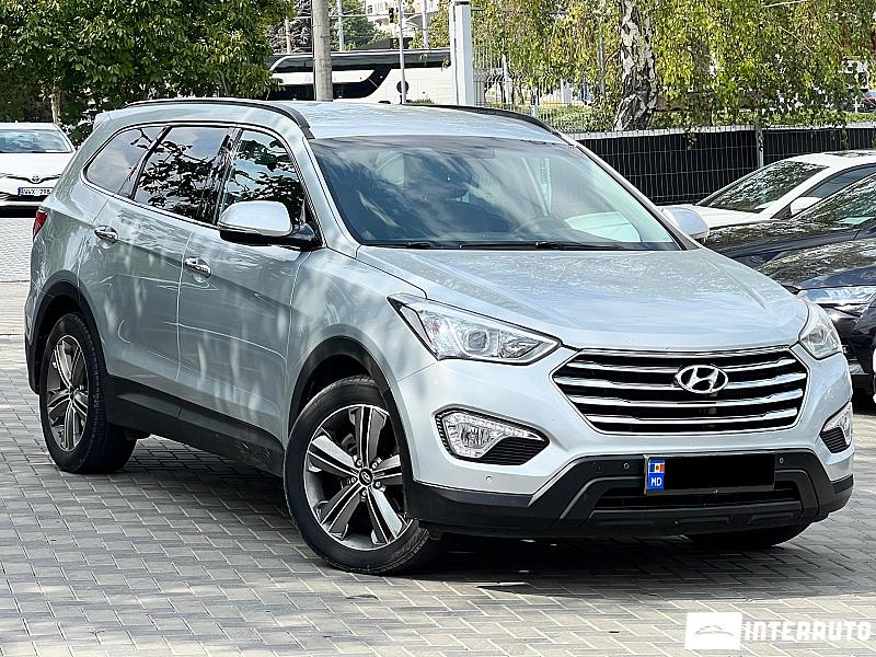 Hyundai Grand Santa Fe 2013