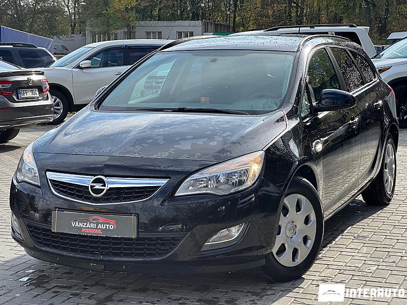 Opel Astra 2011