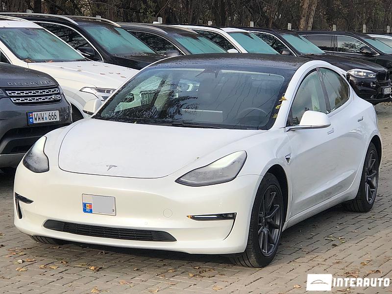 Tesla Model 3 2020