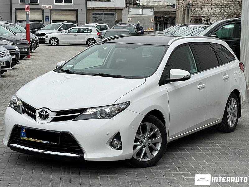 Toyota Auris 2013
