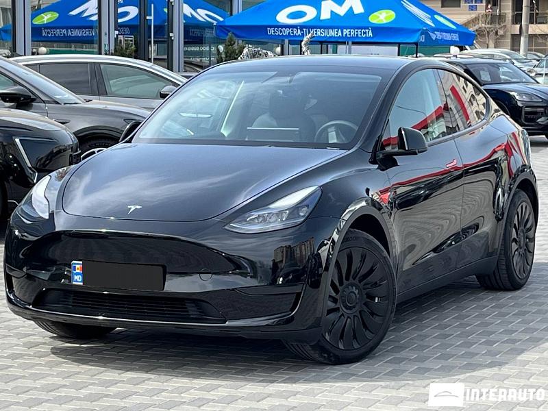Tesla Model Y 2023
