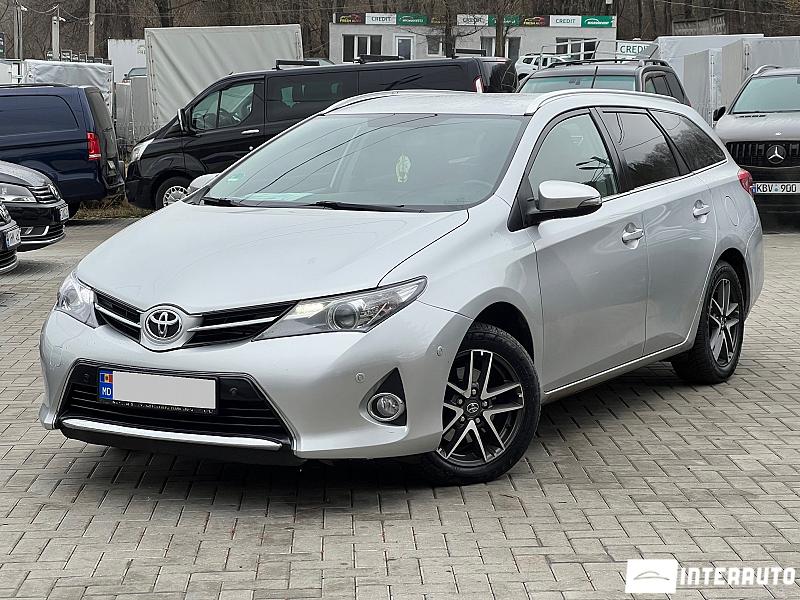 Toyota Auris 2014