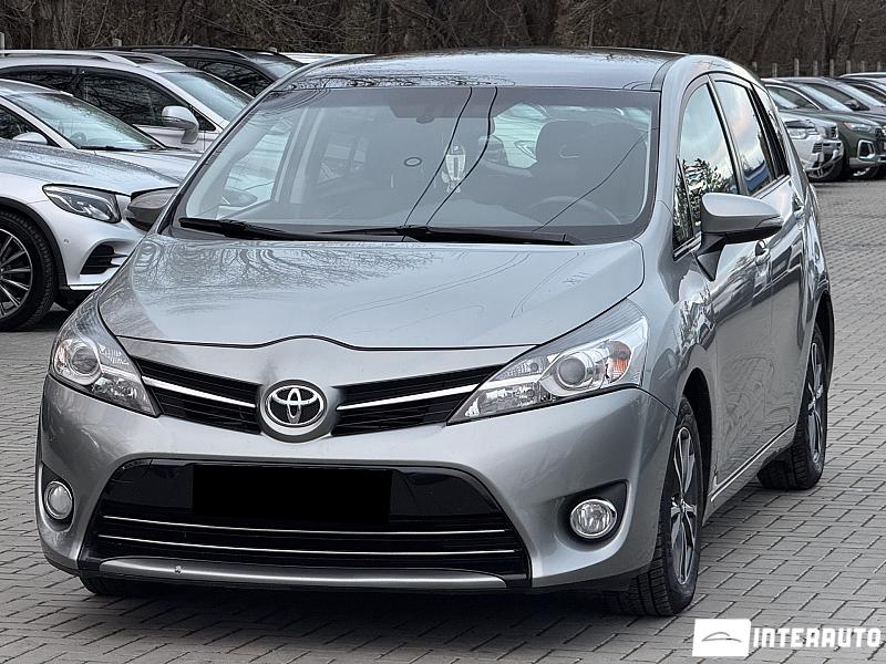 Toyota Verso 2013
