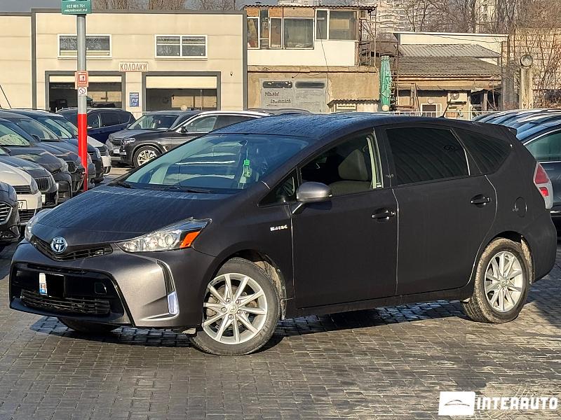 Toyota Prius Plus / V 2016