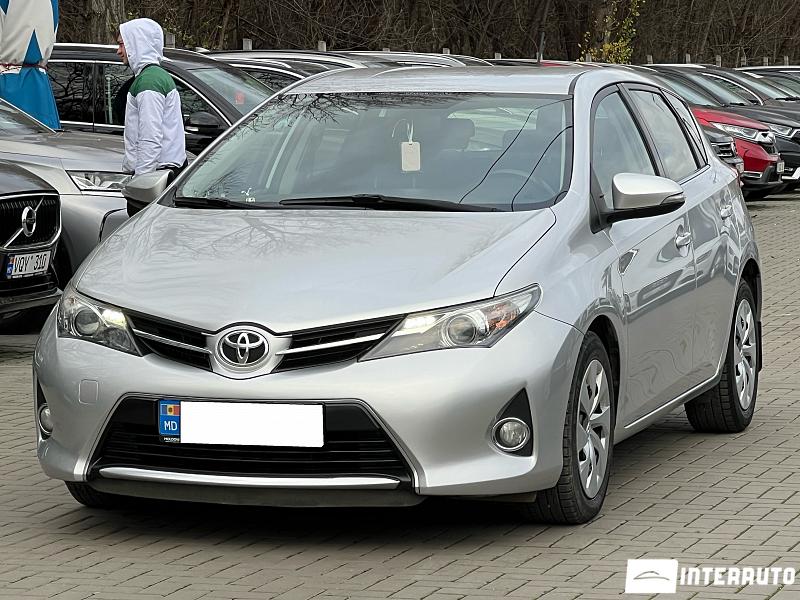 Toyota Auris 2013