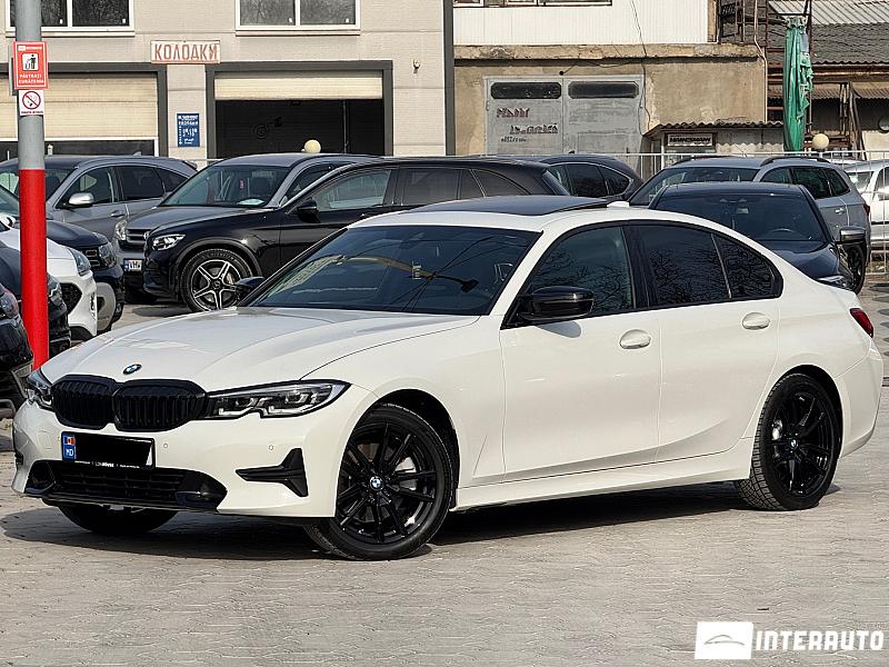 BMW 330 2019