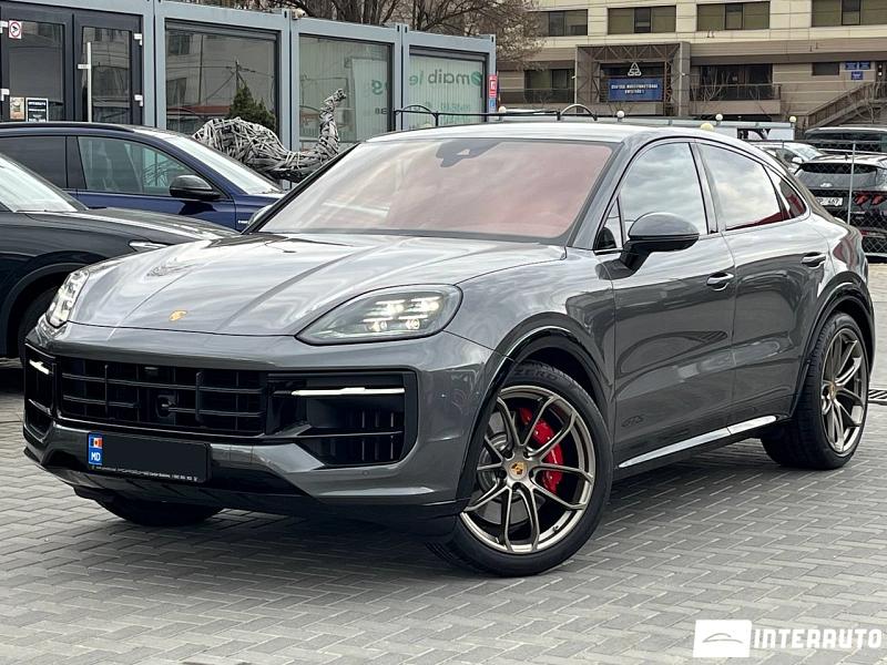 Porsche Cayenne GTS Coupe 2024