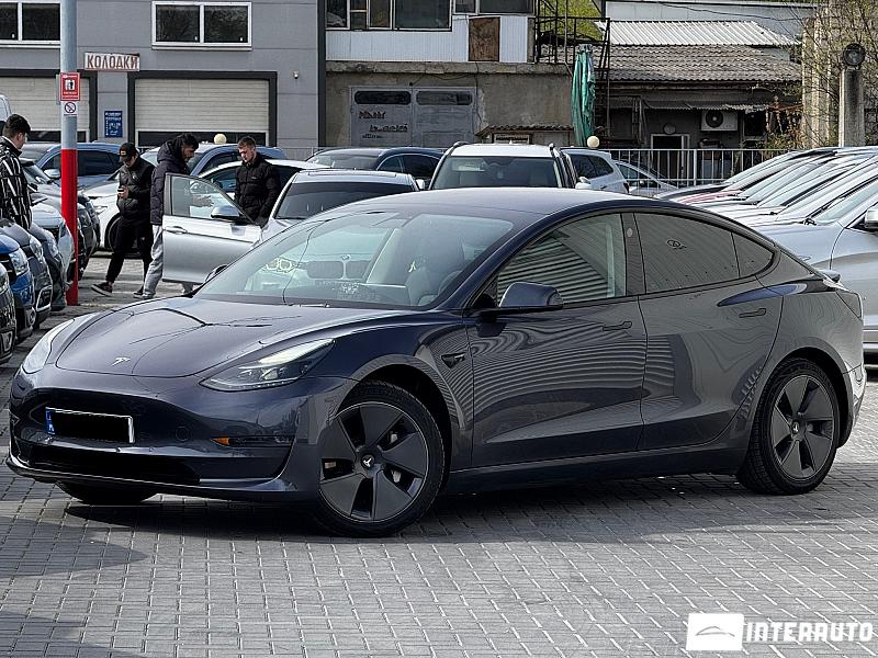 Tesla Model 3 2022