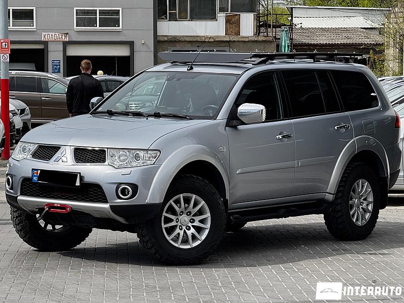 Mitsubishi Pajero Sport 2010