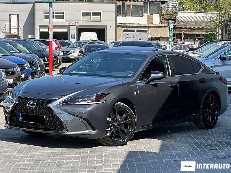 Lexus ES 300h 2022