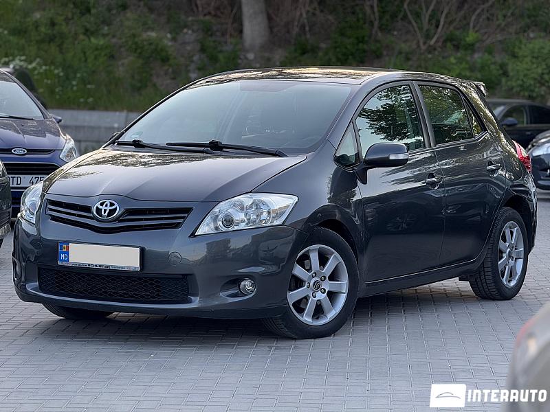Toyota Auris 2011