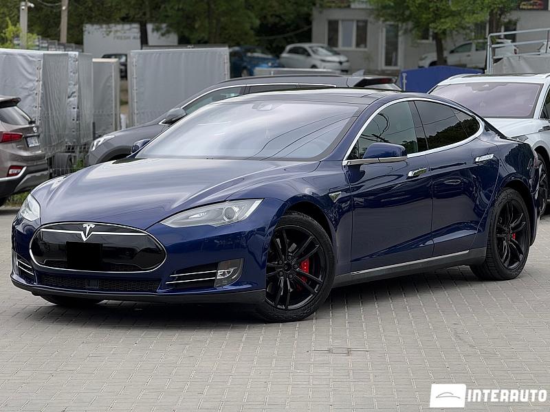 Tesla Model S 2016