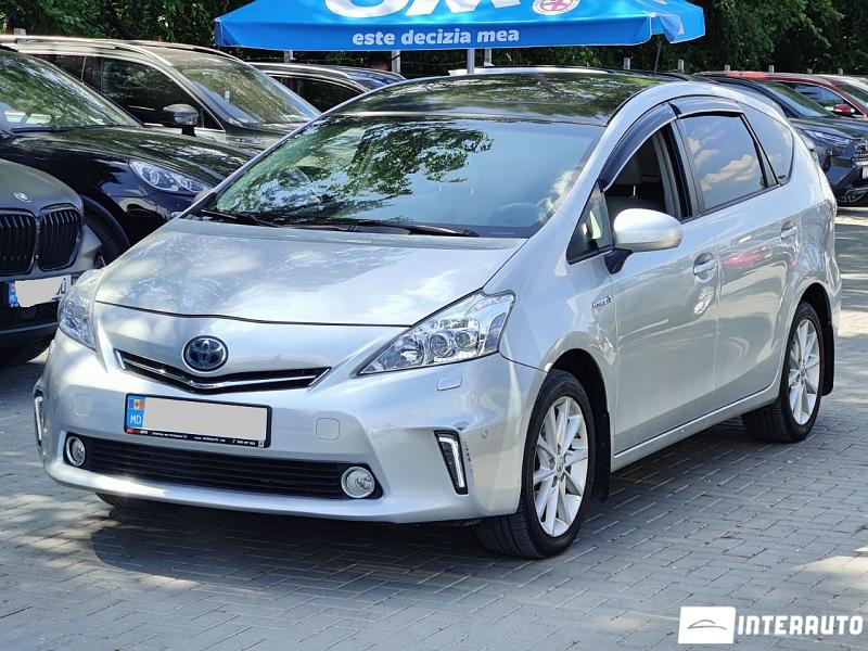 Toyota Prius Plus / V 2013