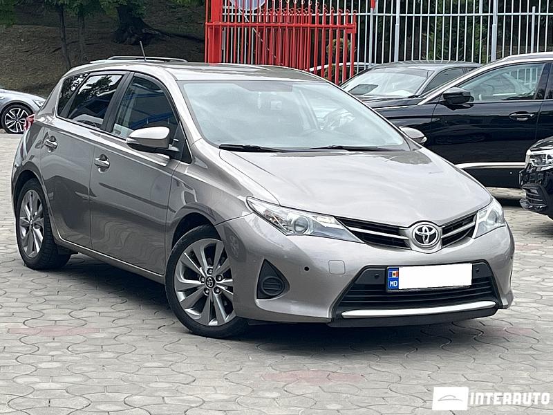 Toyota Auris 2014