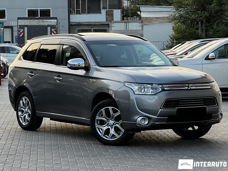 Mitsubishi Outlander 2013
