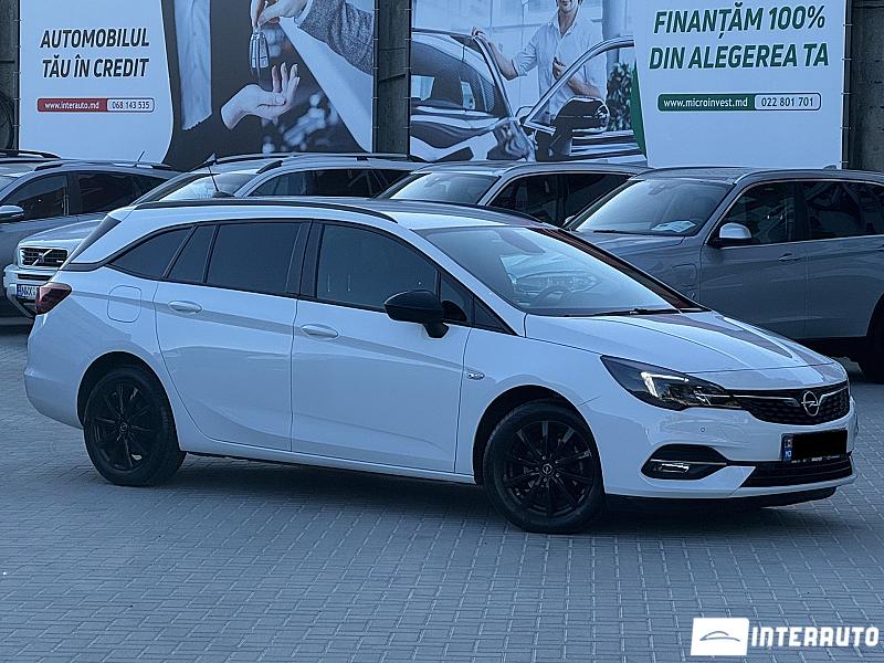 Opel Astra 2021