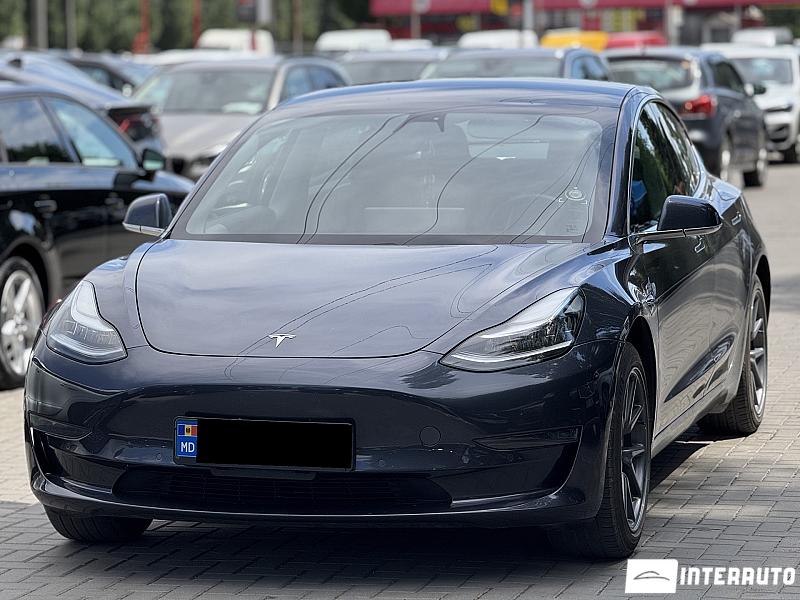 Tesla Model 3 2020