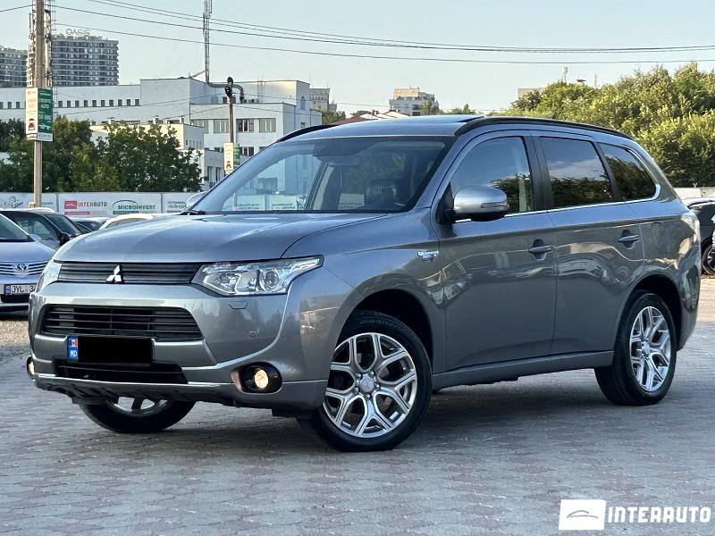Mitsubishi Outlander 2013