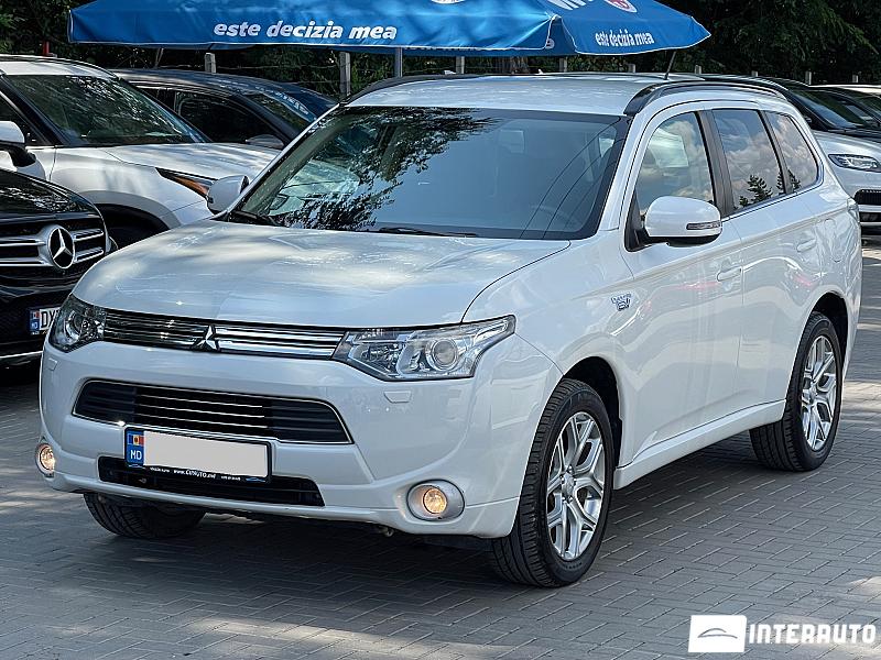 Mitsubishi Outlander 2013