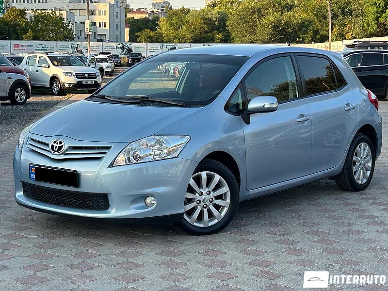 Toyota Auris 2011