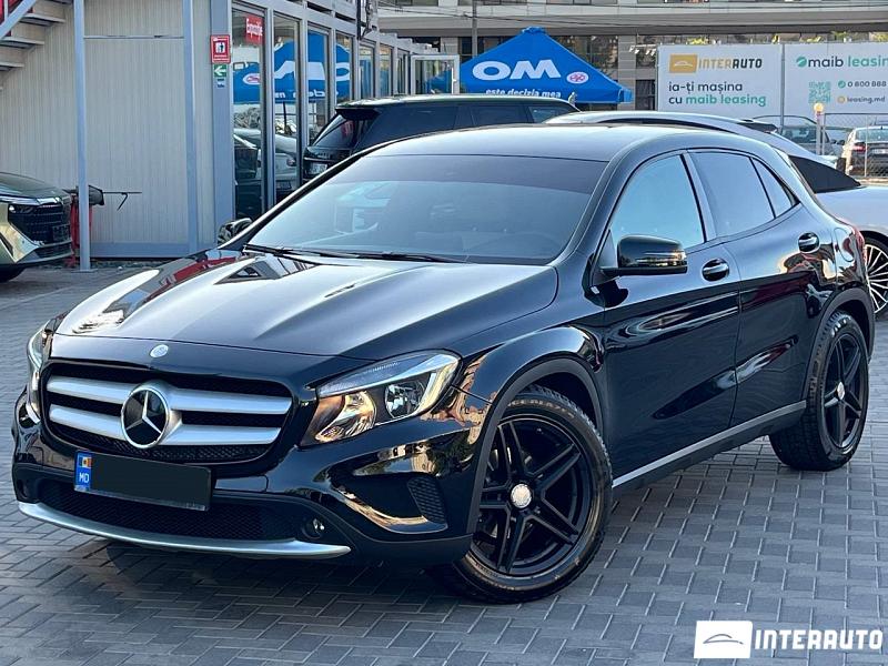Mercedes GLA 180 2015