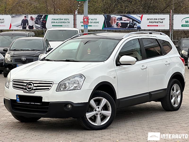 Nissan Qashqai+2 2010