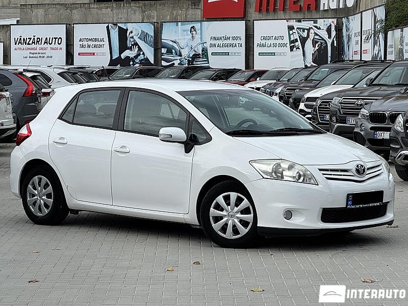 Toyota Auris 2011