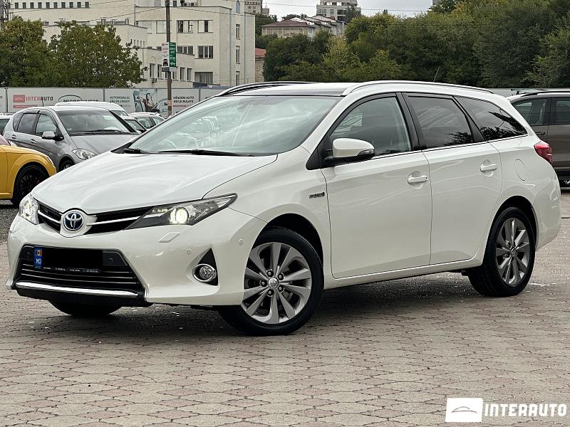 Toyota Auris 2013