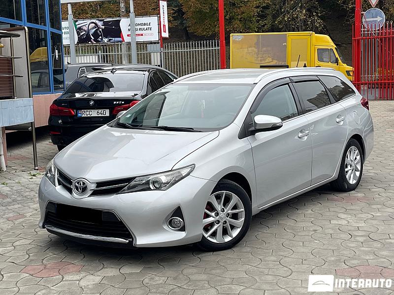 Toyota Auris 2013