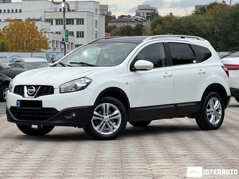 Nissan Qashqai+2 2011