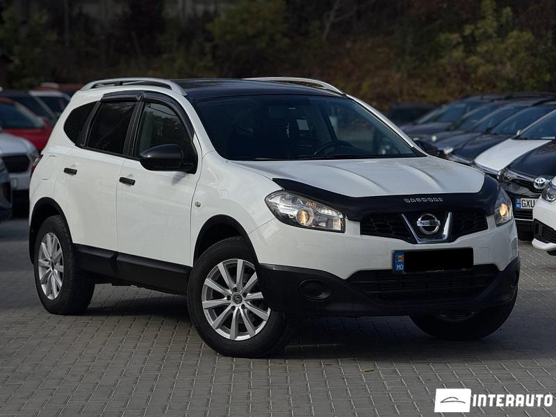 Nissan Qashqai+2 2010