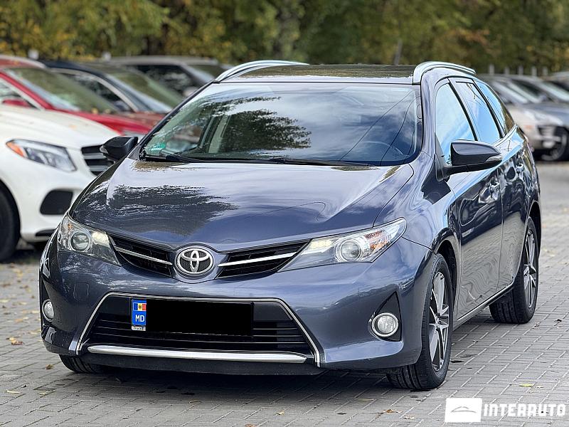 Toyota Auris 2015