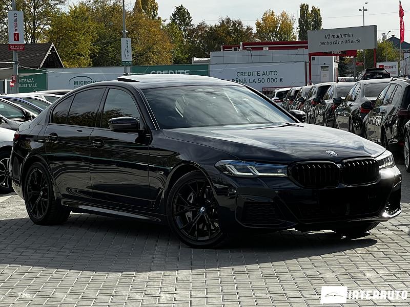 BMW 545e 2022