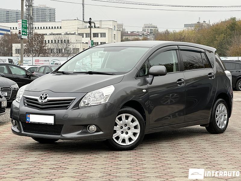 Toyota Verso 2010