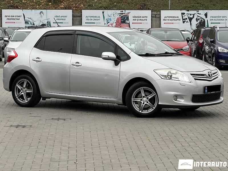 Toyota Auris 2011