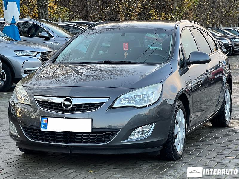 Opel Astra 2011
