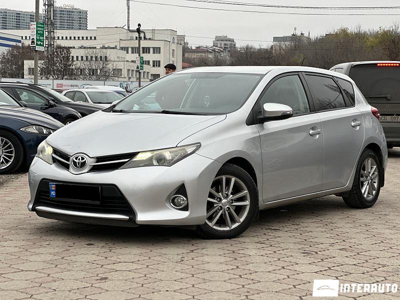 Toyota Auris 2013