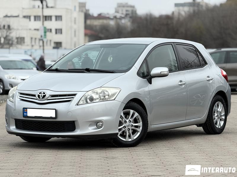 Toyota Auris 2011