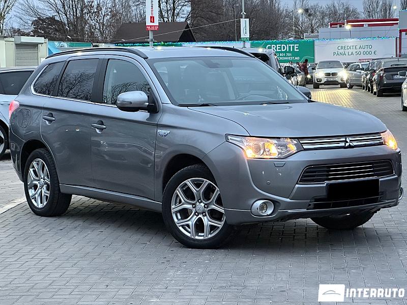 Mitsubishi Outlander 2014