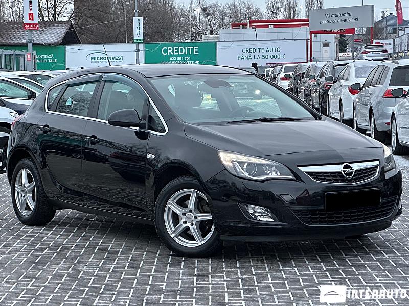 Opel Astra 2011