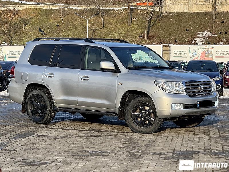 Toyota Land Cruiser 2010