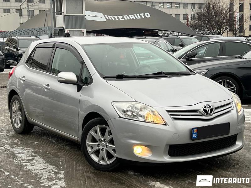 Toyota Auris 2011
