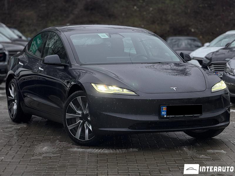 Tesla Model 3 2024