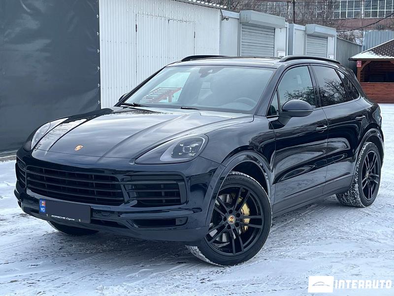 Porsche Cayenne 2021