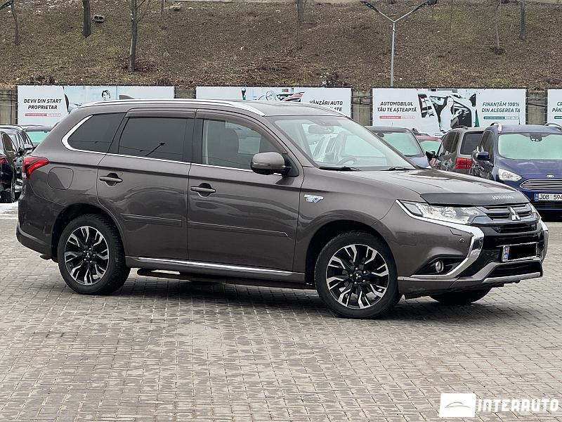 Mitsubishi Outlander 2016